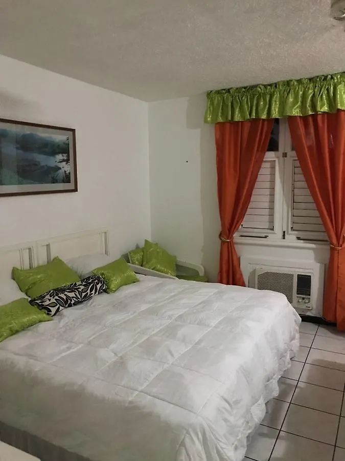 アパート Ocho Rios Beach Apt At Sandcastles ジャマイカ